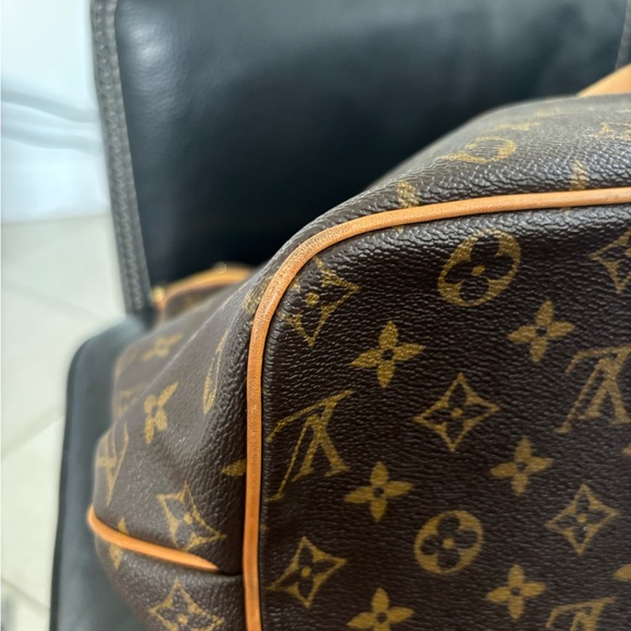 LOUIS VUITTON authentic 
Monogram Palermo GM (pre-own) - Picture 3 of 9